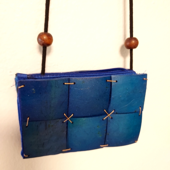 Mini Cross Body Bag - Picture 2 of 3